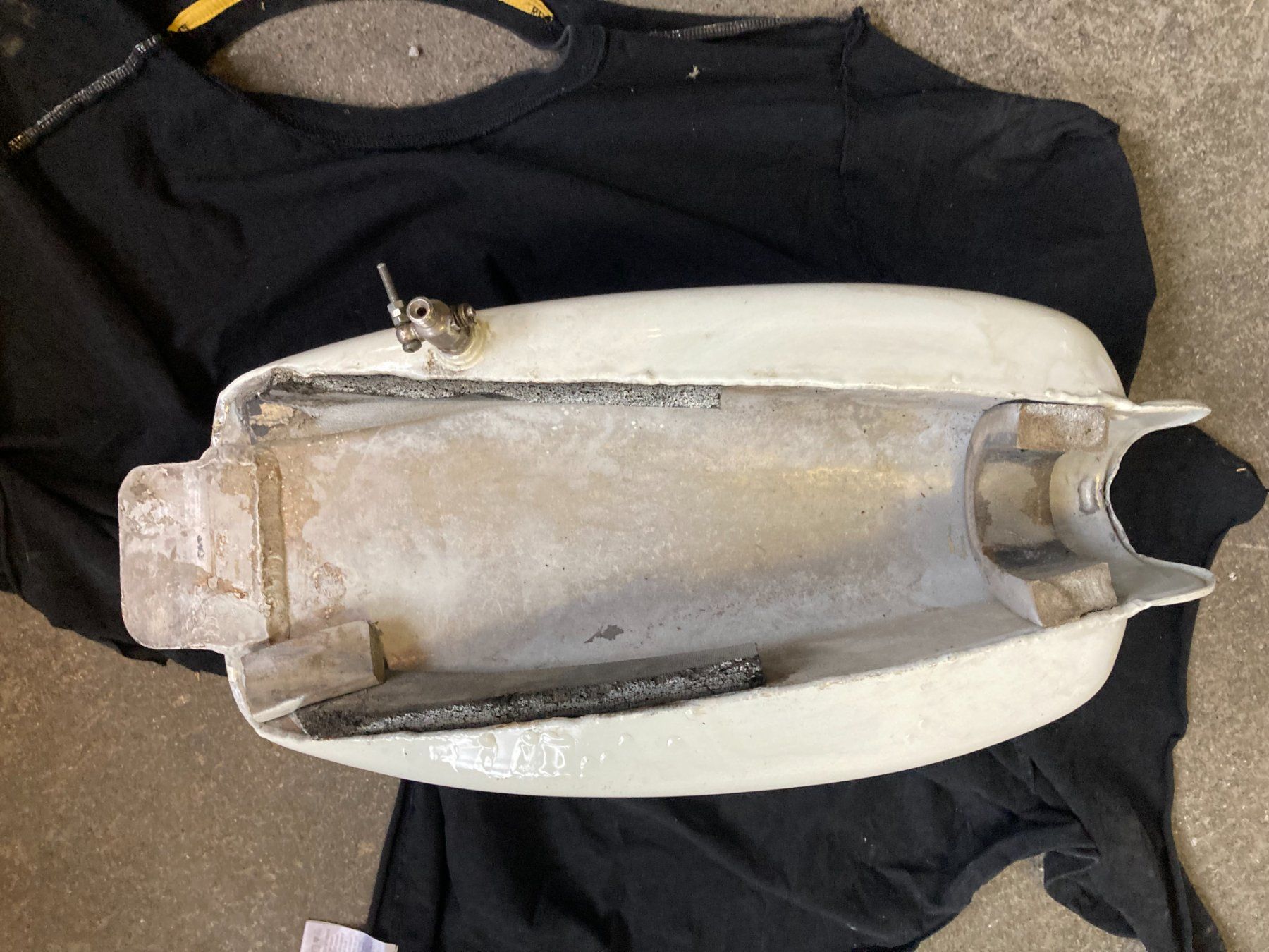Accessori per altri veicoli: Alter Benzintank Alu, Enduro – Usato da Filzbach venduto da Sugi7 2
