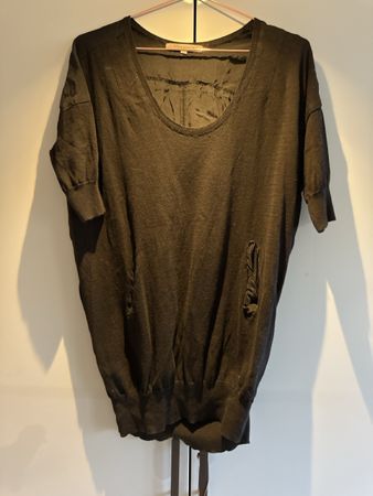 Eryn Brinie Black Top, size XS. Great condition! Stylish
