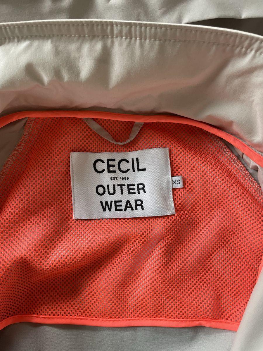 Cecil Giacche: Cecil Wind und Regenjacke  – Usato da Wilen b. Wil venduto da Baur7 4