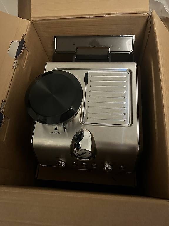 De'Longhi Kaffeemaschinen & Espressomaschinen: DeLonghi Kaffeemaschine – Gebraucht aus Sursee von fat_lm6p 4