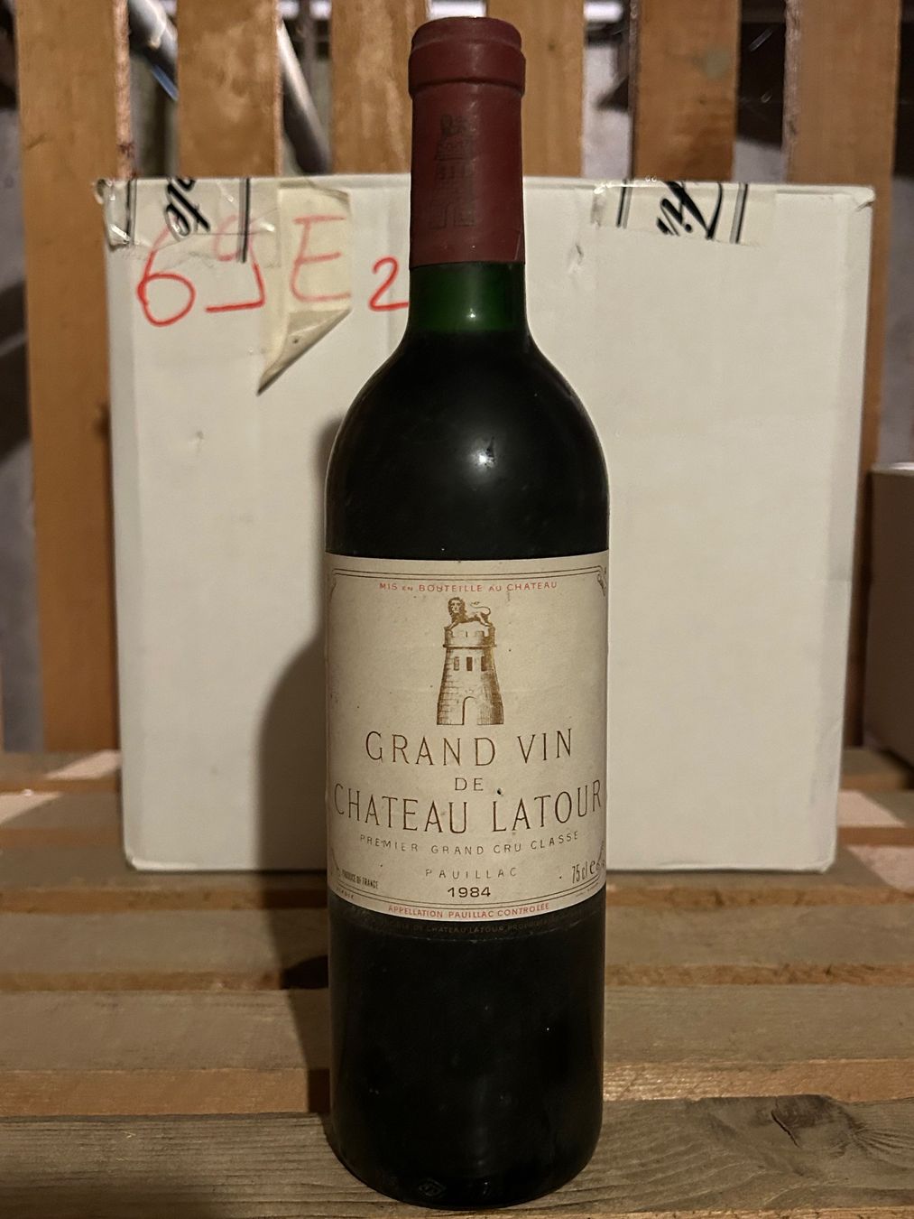 Vino: Château Latour 1984 – Nuovo (secondo la descrizione) da Roche VD venduto da avediscipule