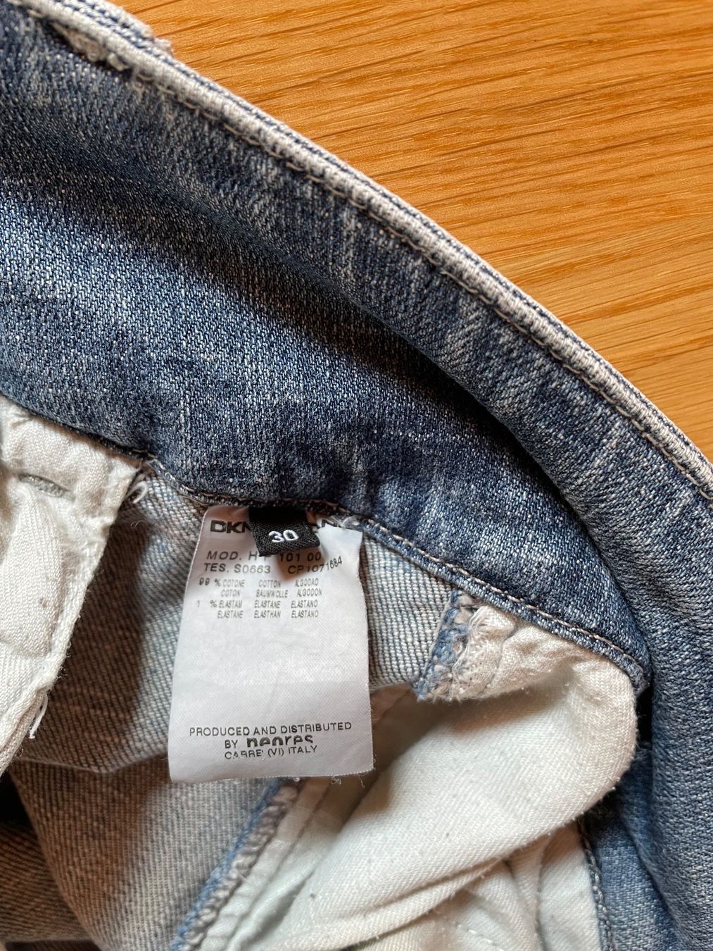 DKNY Jeans: DKNY Jeans, Gr. 30 – Usato da Olsberg venduto da iri_pn9t 3