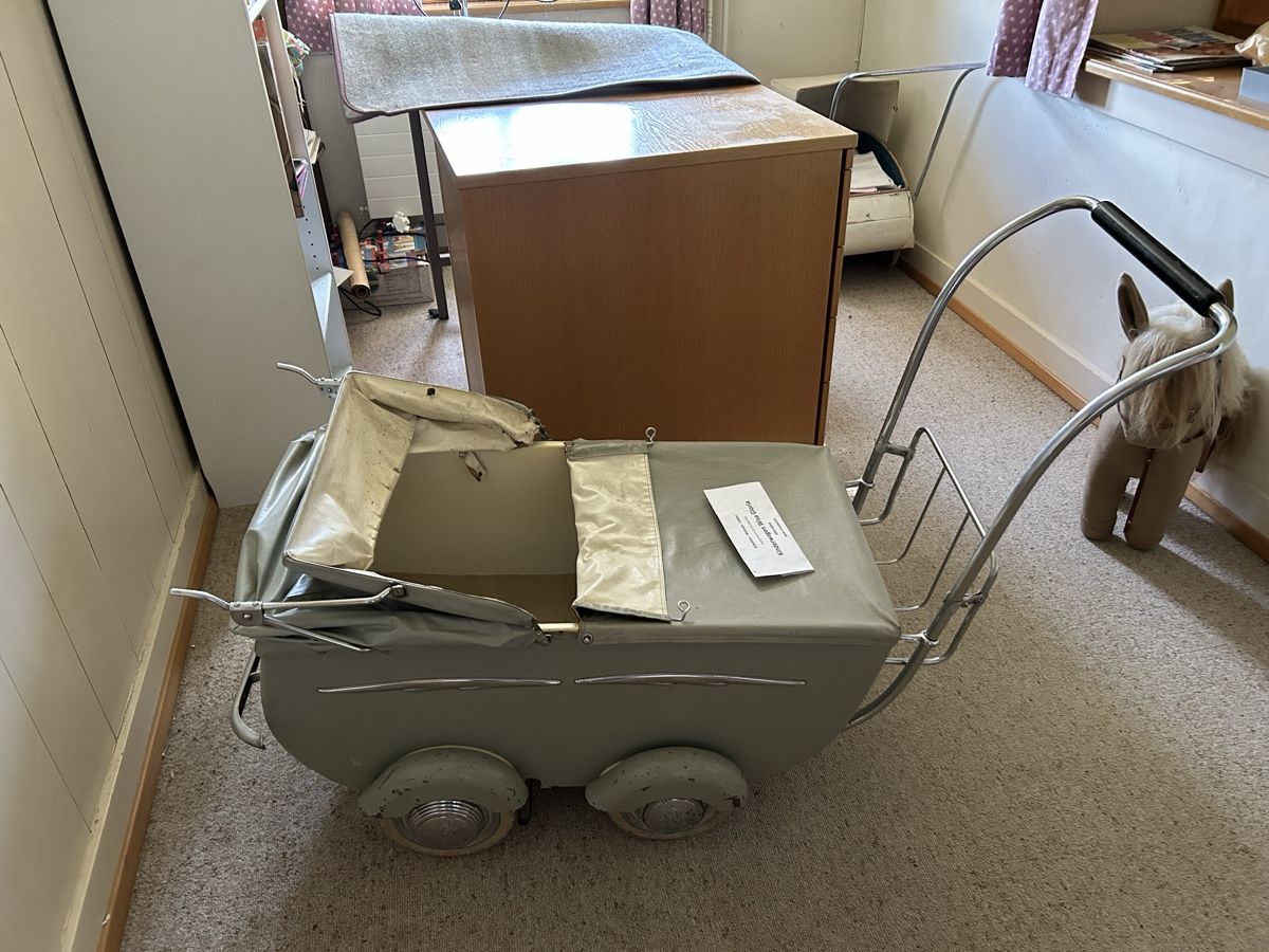Wisa Gloria Kinderwagen: Wisa Gloria Kinderwagen – Defekt aus Frauenfeld von Paillasse00 1