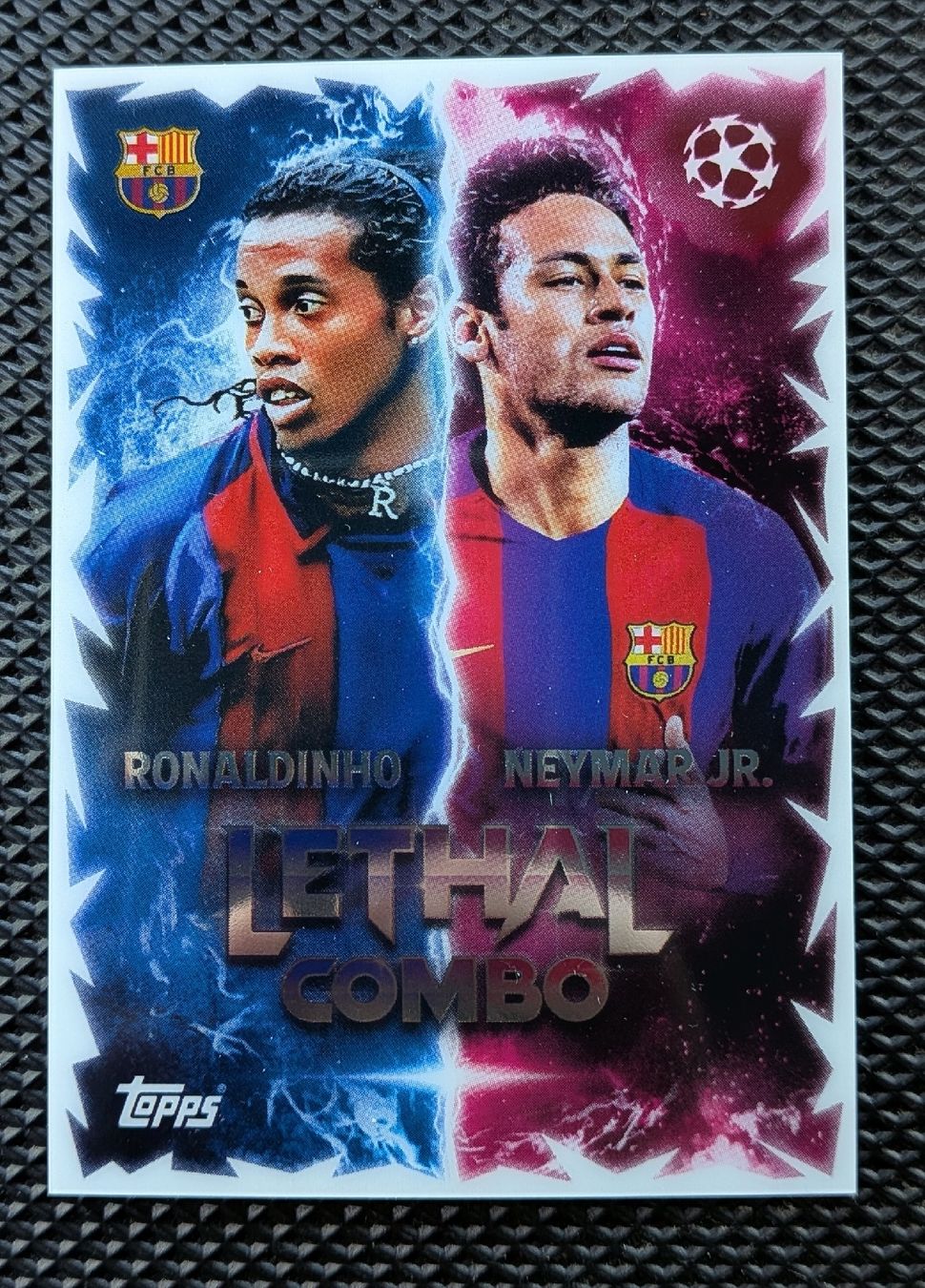 Topps 2024 – Carte Match Attax Ronaldinho Legendary Moment – Collection Foot