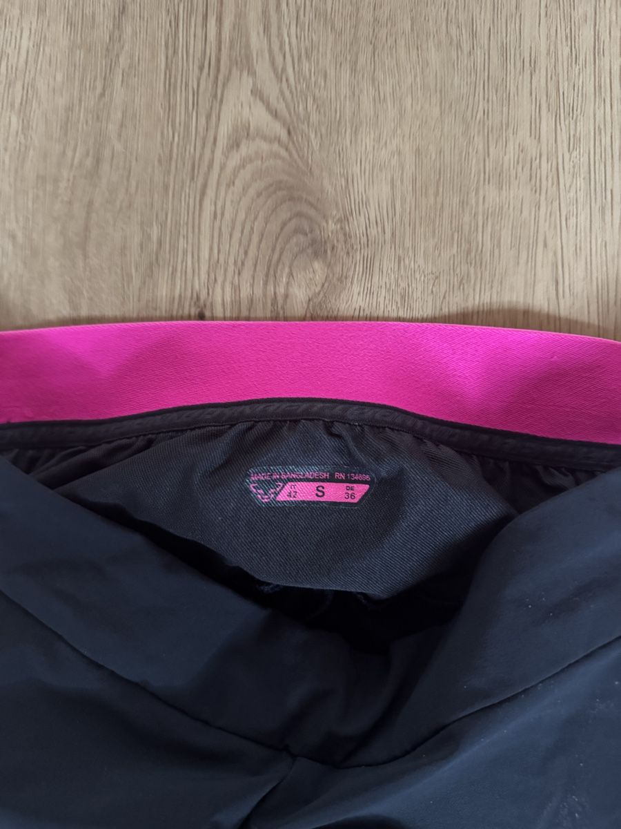 Dynafit Pantaloni: DYNAFIT Wanderhose lang schwarz/pink Gr. S – Usato da Matten b. Interl venduto da Skygirl4405 2