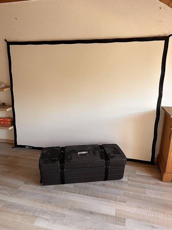 Poster & Bilder: Video-/Bild-Leinwand – Gebraucht aus Kaisten von Andy_Leo