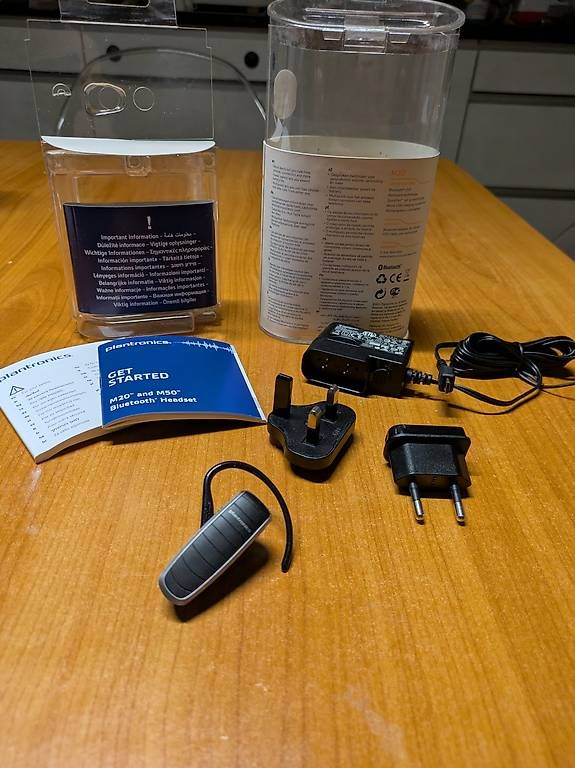 Portables: Kit main libre universel bluetooth – D'occasion à Pampigny par nic_575j