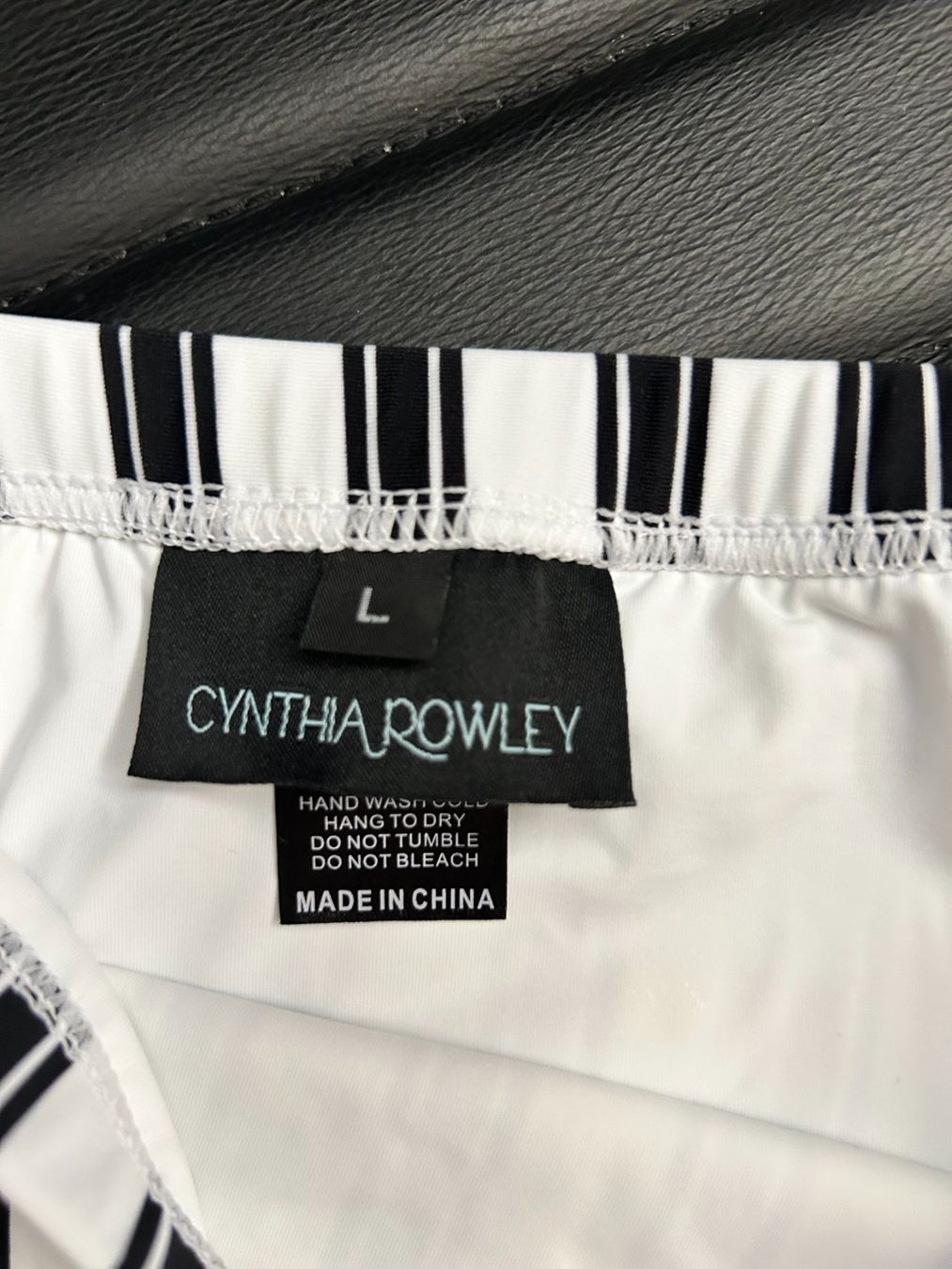 Costumi da bagno & Bikini: Cynthia Rowley striped bikini L  New – Nuovo (secondo la descrizione) da Itingen venduto da bra_c7hw 3