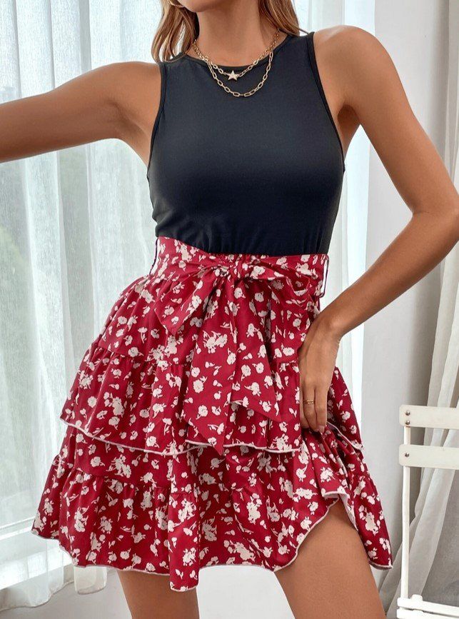 Robes: Sommerkleid - Grösse S – Neuf avec emballage d'origine à Rickenbach b. Wil par Beautiful.Things 8