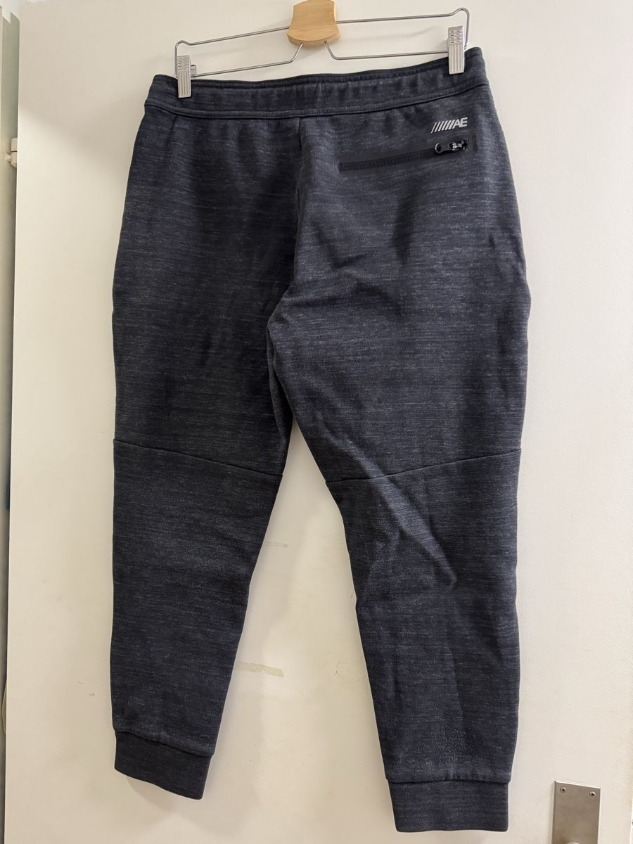 American Eagle Pantaloni: American Eagle Trainingshose, Herren Grösse M – Usato da Küsnacht ZH venduto da IrischkaB 1