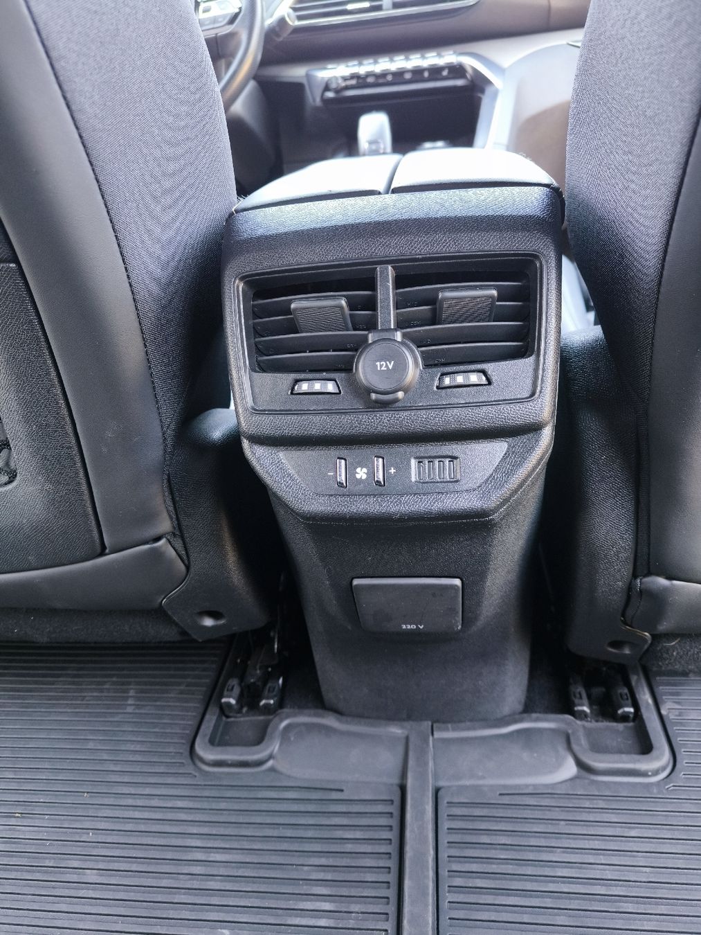 Peugeot Automobili: Peugeot 5008 GT 2.0l – Usato da Rapperswil BE venduto da ramones3123 6