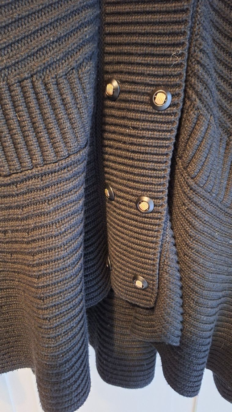 Giacche: Sehr schöne Strickjacke.Für Herbst/Winter – Usato da werdenberg venduto da Nsmilles 2