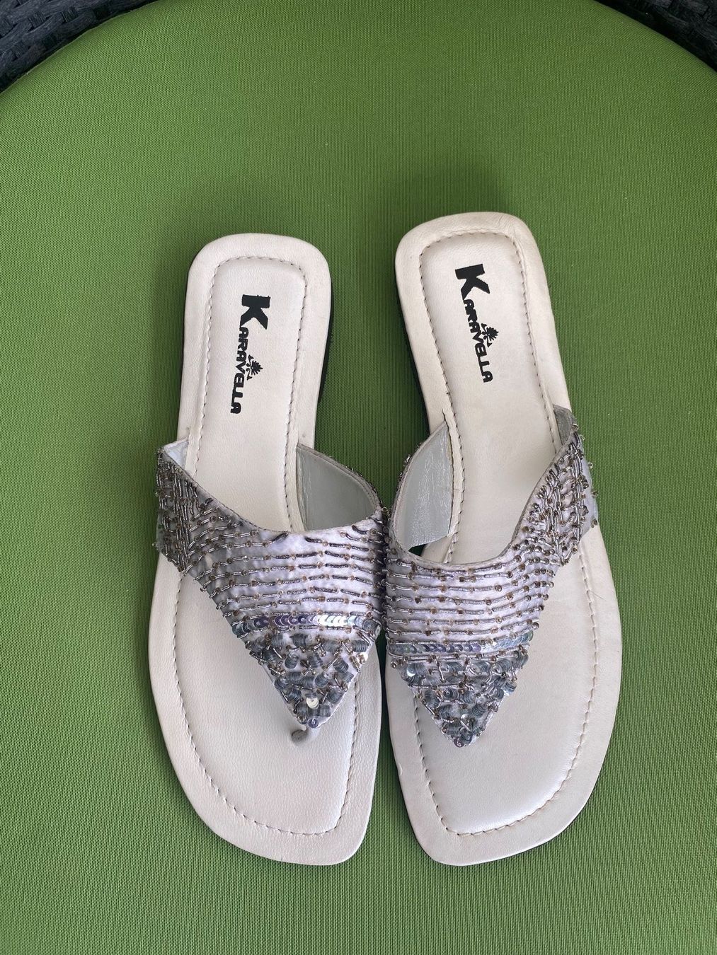 Chaussures femmes: SUMMERTIME - stylische/edle Flip-Flops mit Décor, silber, 39 – D'occasion à Winkel par ferrari2022 3