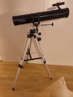 Omegon Spiegelteleskop mit Stativ & Montierung 
