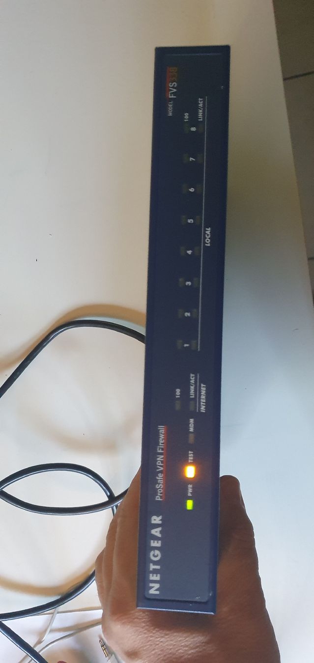 Netgear Firewall: Firewall VPN NETGEAR ProSafe FVS338 – Gebraucht aus Biberist von tom_rb2f 3