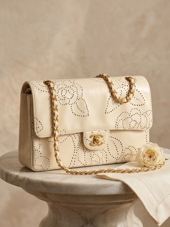 💎 RARE Chanel Camélia Flap Bag • Hammer Zustand