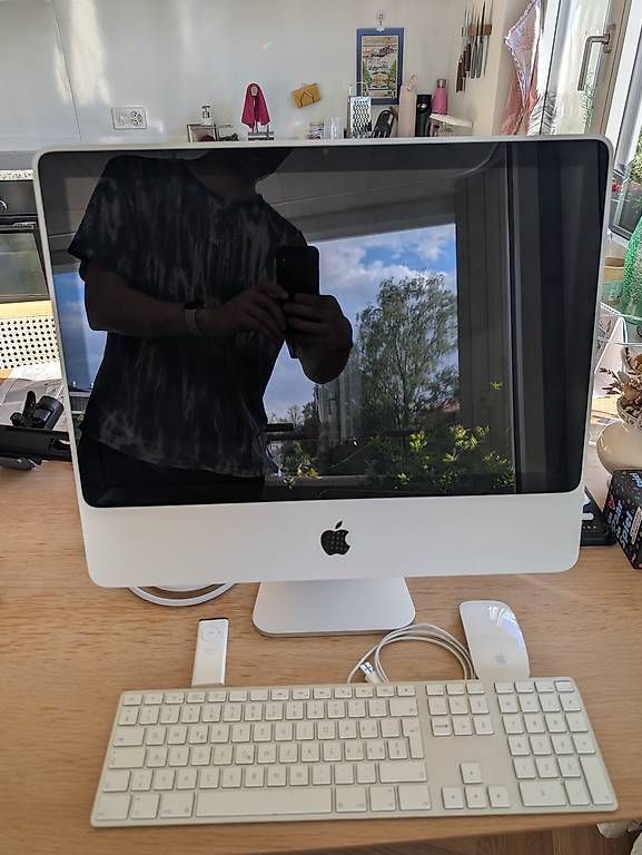 PC: Kultiger Apple iMac (ca. 2007) – Usato da Oberrieden venduto da montelupo0