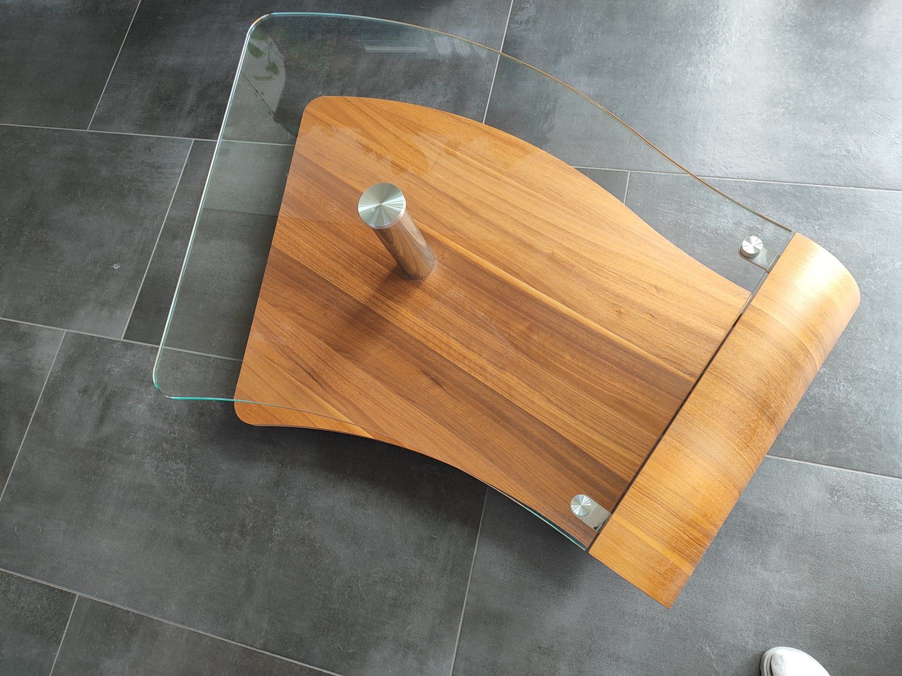 Tavoli: massiver Nussbaum Loungetisch – Usato da Lausen venduto da dav_nwm2