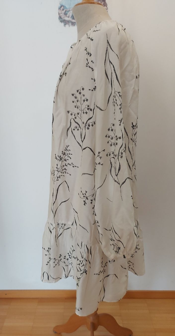 H&M Vestiti: Kleid, Ecru mit Blumen Print, Gr. L – Usato da Oberengstringen venduto da PaolaDe 1