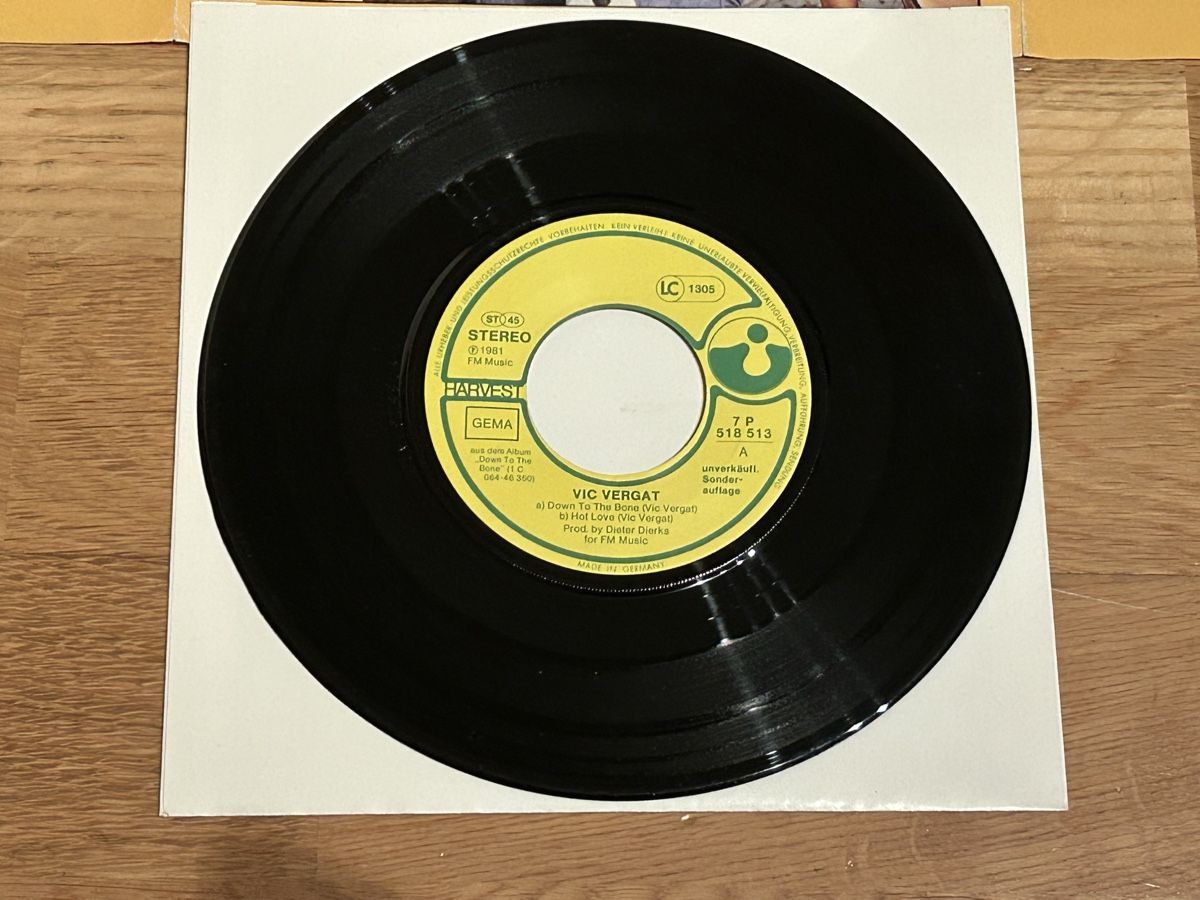 Dischi in vinile: Vic Vergat. 1981. – Usato da Faulensee venduto da Mizuno06 2