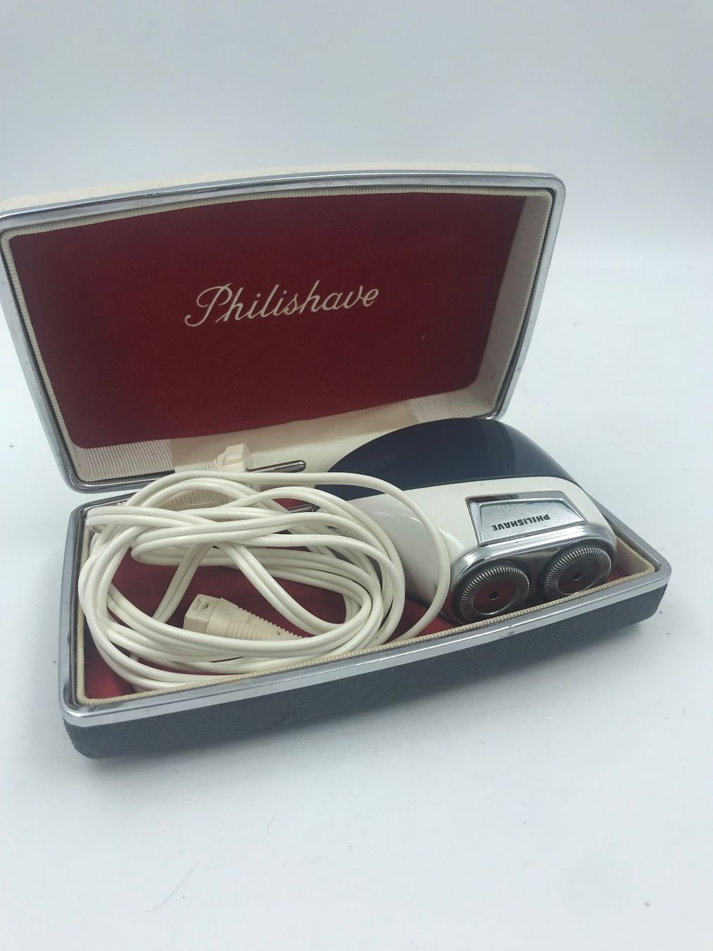 Philips Rasoi & Lamette da barba: ANCIEN RASOIR ELECTRIQUE PHILSHAVE – Usato da Genève venduto da Eric1823