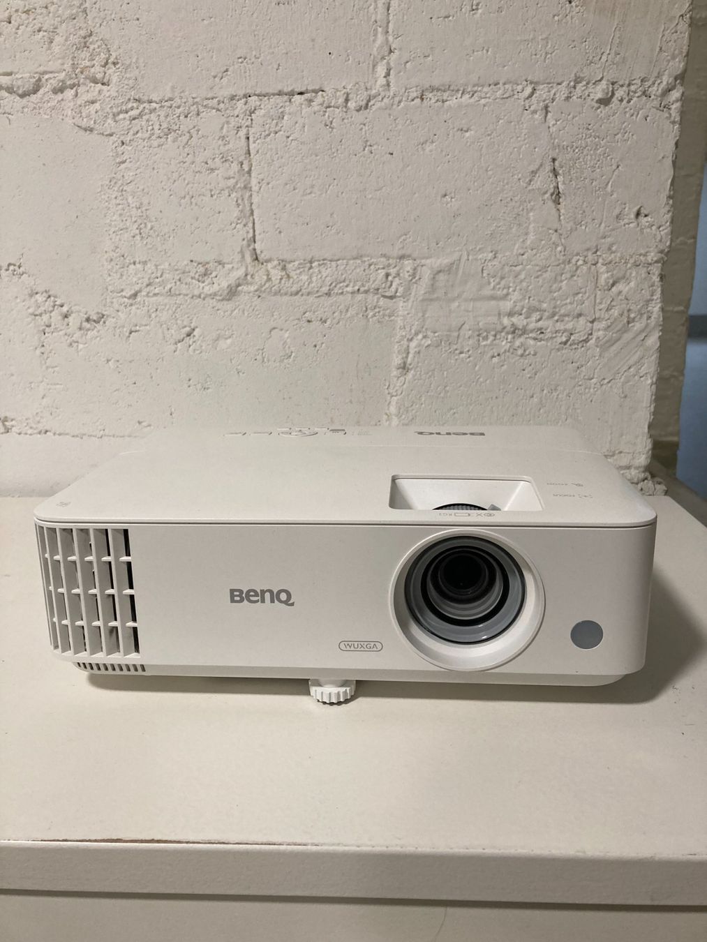BenQ Proiettori: BENQ Beamer MU613 – Usato da Hinterkappelen venduto da deev