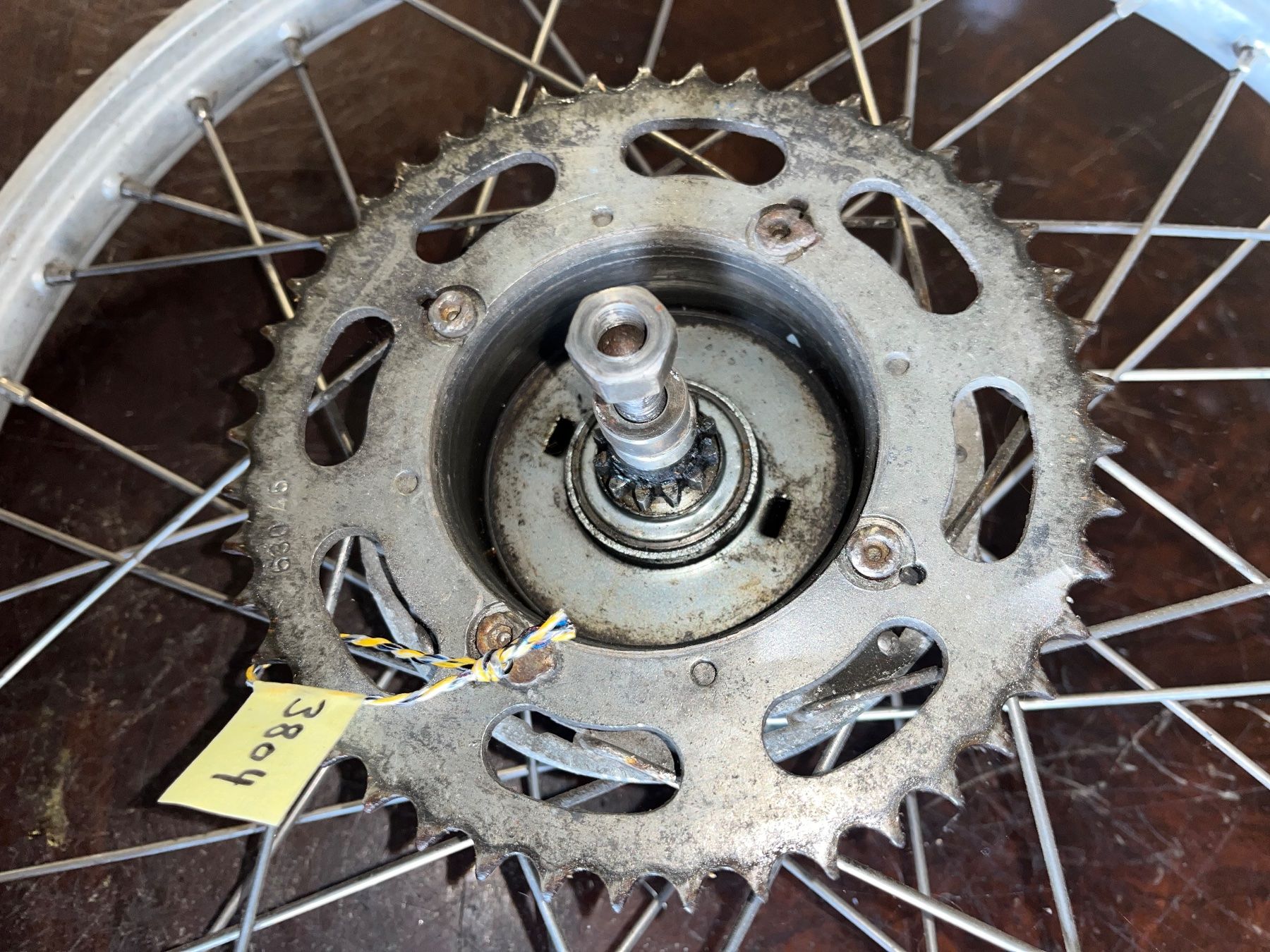 Parti ricambio per ciclomotori: Mofa Rücktritt Speichenhinterrad – Difettoso da Fahrni b. Thun venduto da berger_tuning34 1