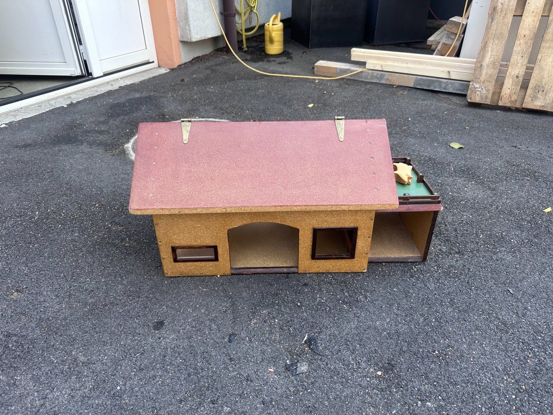 Spielzeuge: Stall - Eigenbau – Gebraucht aus Maienfeld von BeatWicki 2