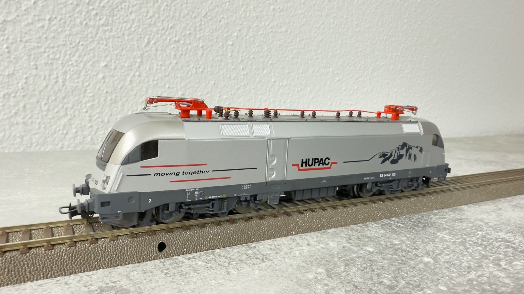 Piko Modellini di ferrovie: Piko E-Lok Taurus HUPAC H0 / DC / Digital – Usato da Windlach venduto da Kelebra