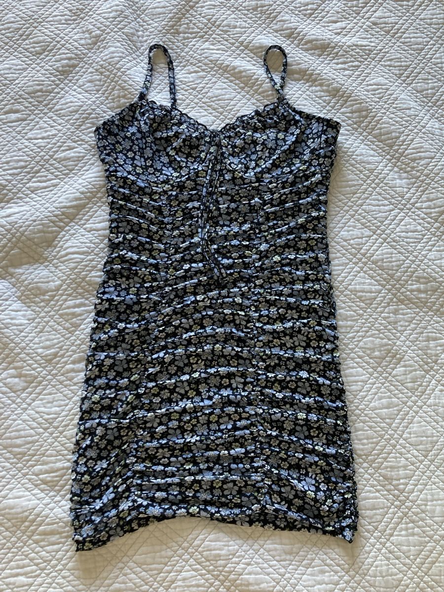 H&M Vestiti: Robe d’été – Usato da Lausanne venduto da shabnam.t