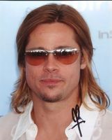 Brad Pitt Autogramm signiert Foto 20x25cm