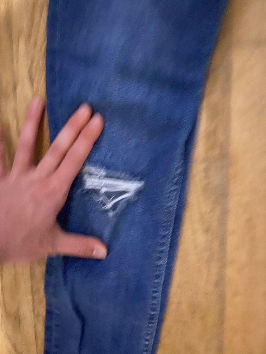 H&M Jeans: Jeans – Usato da Luzern venduto da oli_6x2r 1