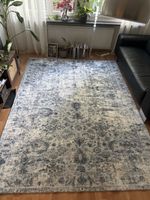 blue oriental rug