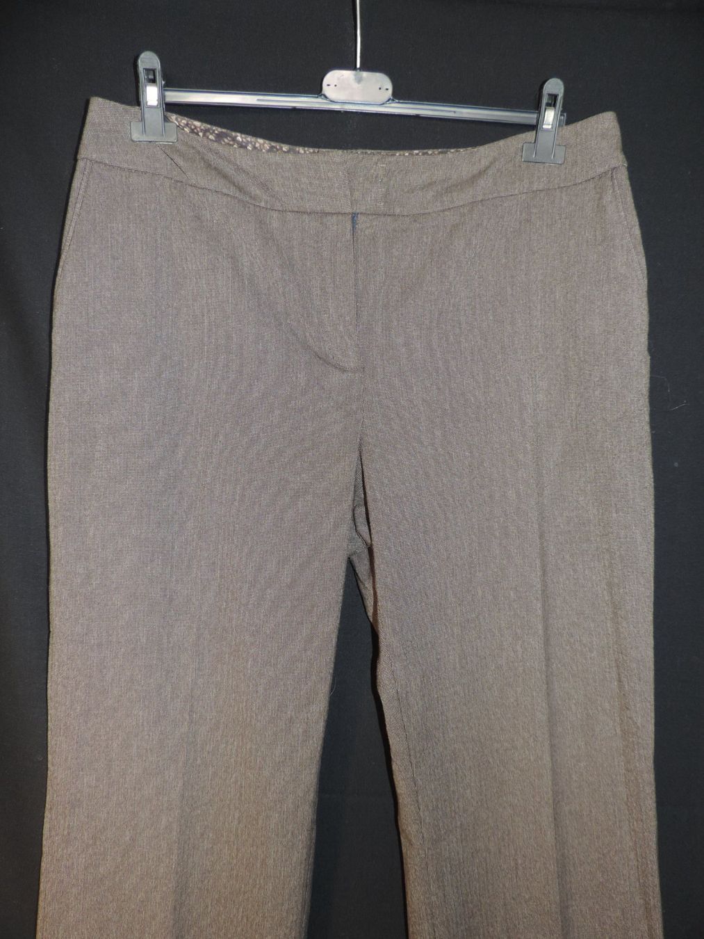 Pantaloni: pantalon brun gris – Usato da Genève venduto da Axelle333 4