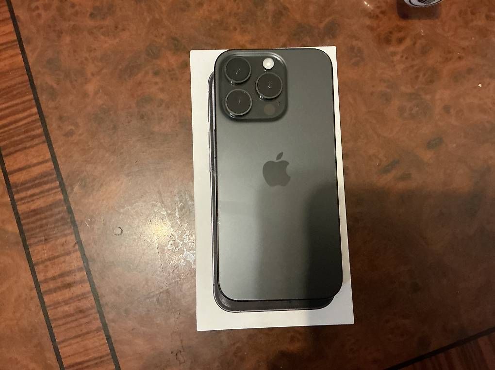 Telefoni cellulari / Smartphones: Iphone 15 pro 128 GB neu – Usato da Winterthur venduto da sen_y7ys 1