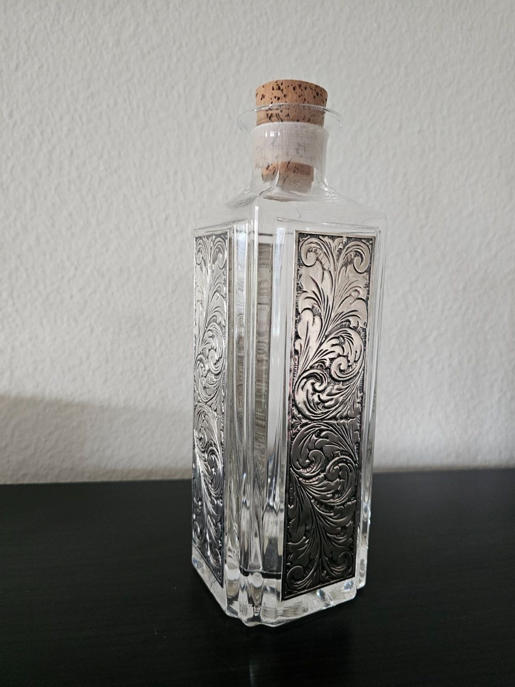 Caraffe: Karaffe mit Sterling Silber Deko – Usato da Laufen venduto da noosfer