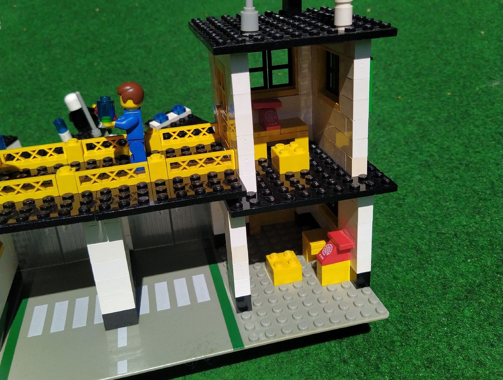 Lego Spielzeuge: Lego Polizeistation 1979 – Gebraucht aus Langendorf von Laslo4 9