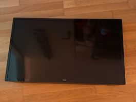 30 Zoll Smart-TV für an Wand