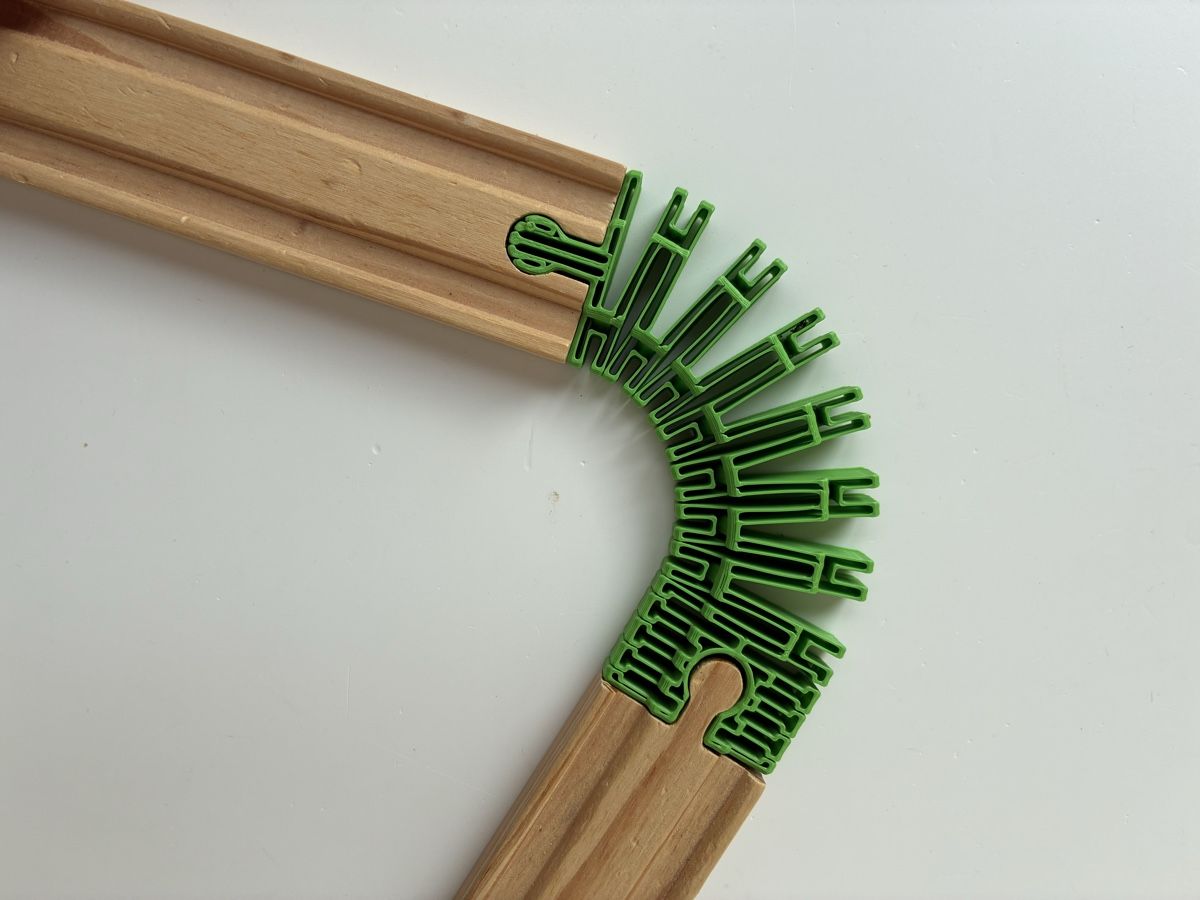 Giocattoli: 3D printed train track connectors - BRIO compatible – Usato da Lucens venduto da metaD 2
