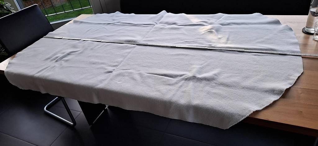 Bettwäsche: Tischmolton dick oval – Gebraucht aus Rudolfstetten von Bubu25