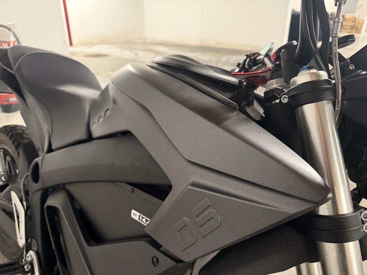 Zero Motorcycles Strada: ZERO DS ZF14.4kW – Usato da Grund b. Gstaad venduto da JOZMEZ 3