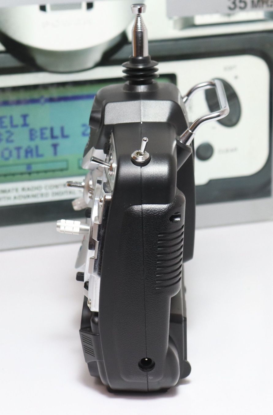 Graupner Telecomando: Graupner JR mx-12 35MHz Sender & 2 Empfänger – Usato da Frick venduto da volvo850driver 8