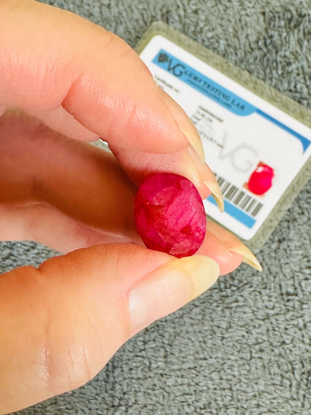 Pietre preziose: Certified 12.65 Ct Oval Cut Loose Gem – Nuovo e nell'imballaggio originale da Genève venduto da AGBERG 7