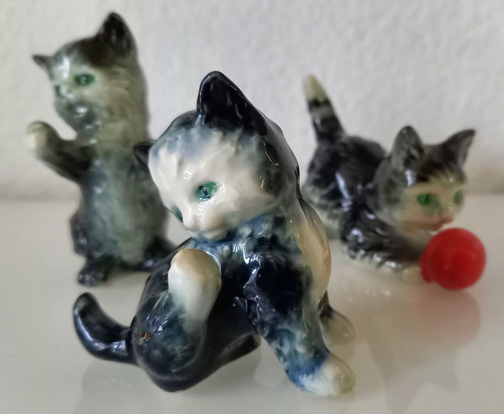 Statuette: Wunderschönes Katzen-Trio von Göbel – Usato da Wallisellen venduto da prada008