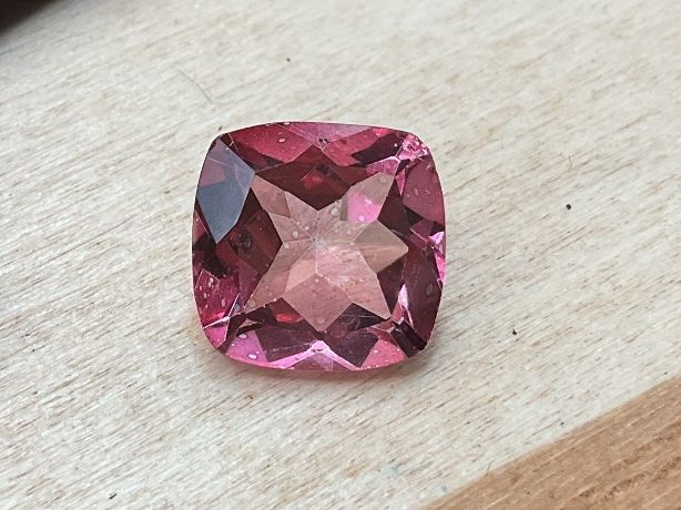 Edelsteine: Natürlicher rosa Mystictopas, 4.5ct – Neu (gemäss Beschreibung) aus luzern von Alpendorf1