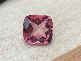 Natürlicher rosa Mystictopas, 4.5ct