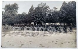 AK Ord Rad 05 mit einem Zug Radfahrer - Schweizer Armee