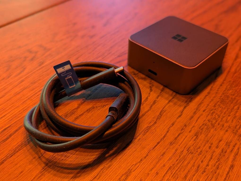 Microsoft Docking station: Microsoft HD-500 Display Docking Continuum – Usato da Sempach venduto da Tornadoblaster 2