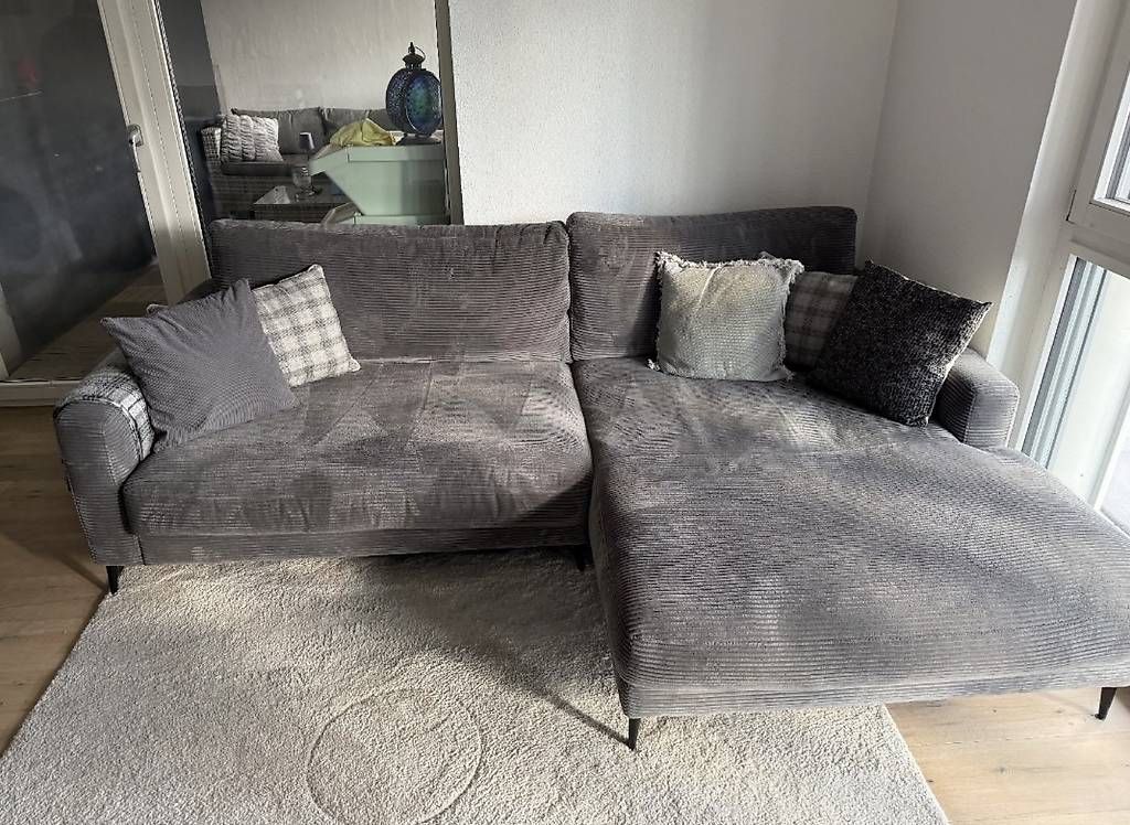Sofas: TOP ZUSTAND Cord Ecksofa grau – D'occasion à Bertschikon Gossau par twentyfive 3