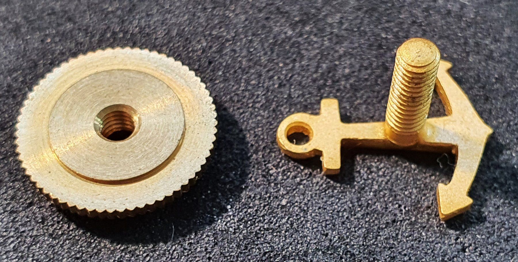 Plaquettes & Badges: GG033 - Reversknopf ANKER – D'occasion à Reinach BL par Boston-Verkauf 2